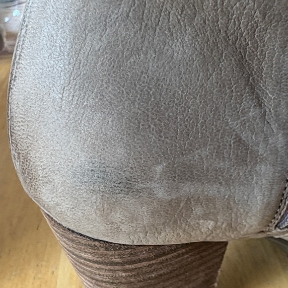 Clarks Mission Manor Ankle Bootie - Picture 11 of 11